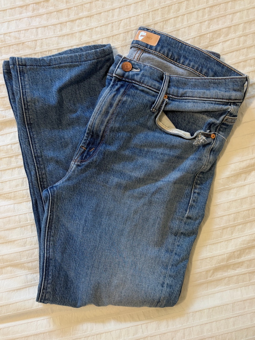 MOTHER- size 29 The Mid Rise Dazzler Ankle jeans with distressing